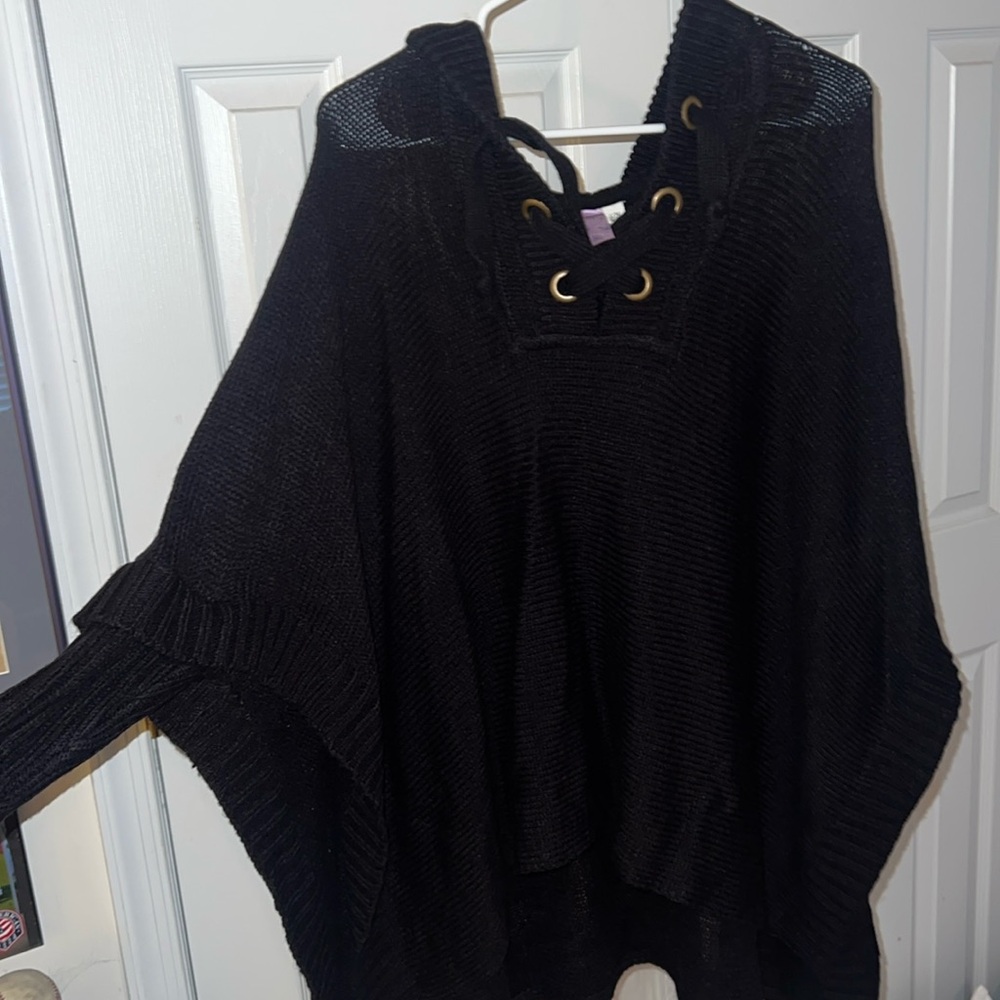 Alya sweater. Size S/M. Oversized